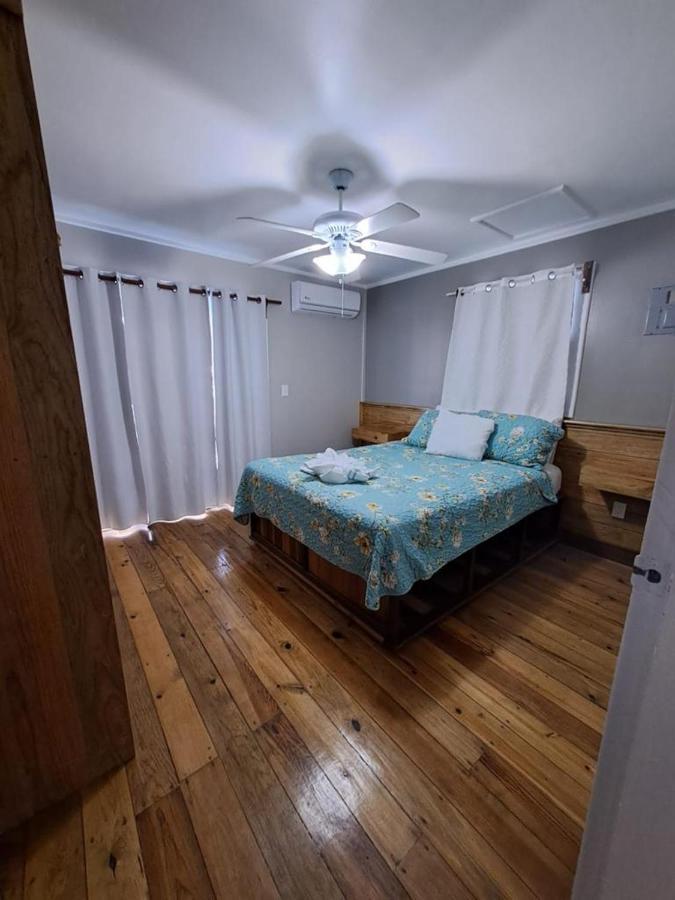 The Odyssey Resort Utila Zewnętrze zdjęcie